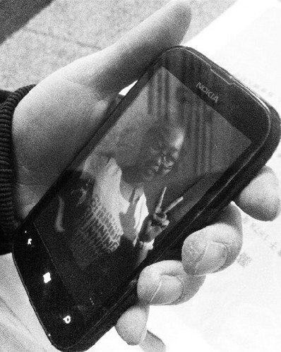 罐車(chē)將電動(dòng)車(chē)剮倒 14歲女孩被拖拽10米致死