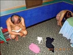 按摩女全裸替客人性服務 稱“怕衣服弄臟”