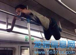 擠的不是地鐵,是寂寞。關于擠地鐵的日常。