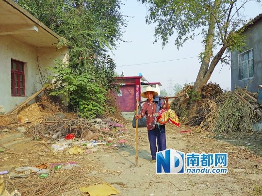 62歲母親挑60多饅頭步行300公里 探望服刑兒子