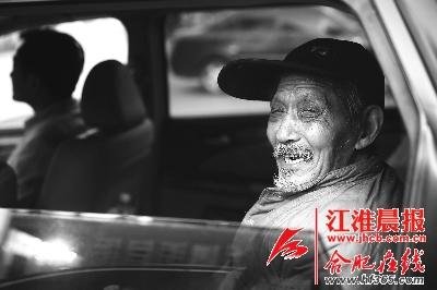 7旬老人領1780退休金 怕孤獨流浪街頭